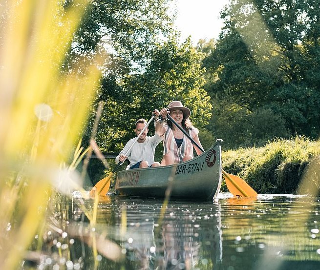 Odkryj różnorodność Mirowa kajakiem // © MV-T/outdoornormaden Odkryj różnorodność Mirowa kajakiem // © MV-T/outdoornormaden
