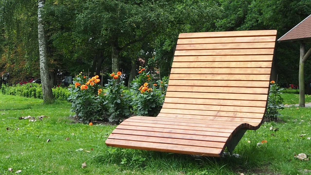 Take a break at one of the wellness loungers // &copy; TVVR