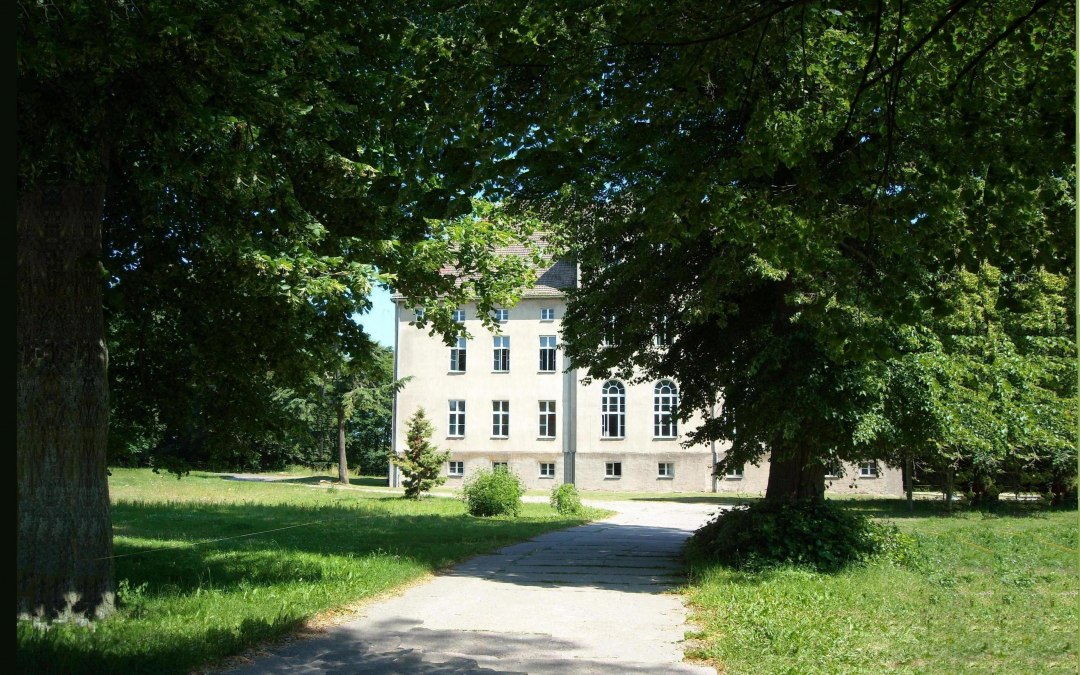 Manor house, south side, © B. Baltzer