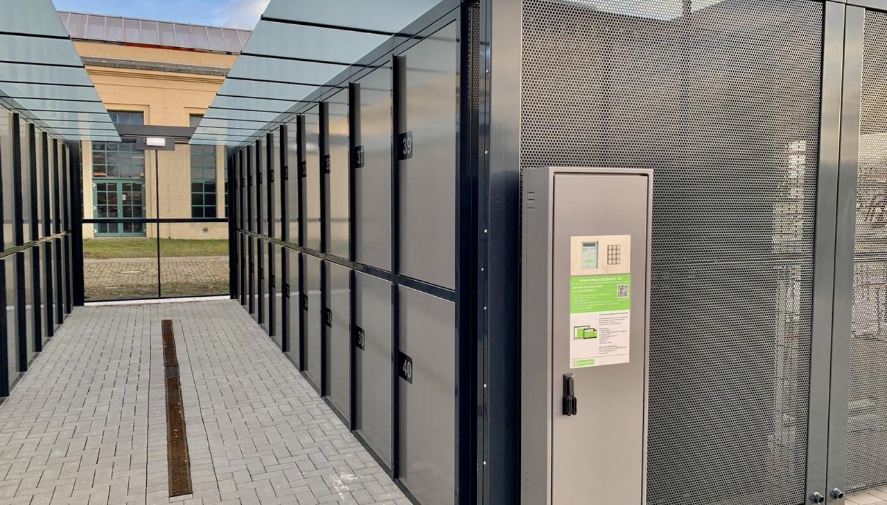 Greifswald bike station, &copy; Gudrun Kr&uuml;ger