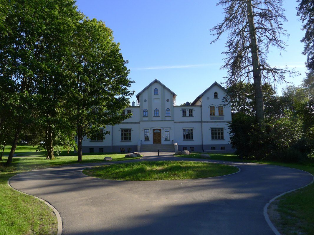 Festivaltheater aan het einde van het dorp // © Schloss Schwiessel Festivaltheater aan het einde van het dorp // © Schloss Schwiessel