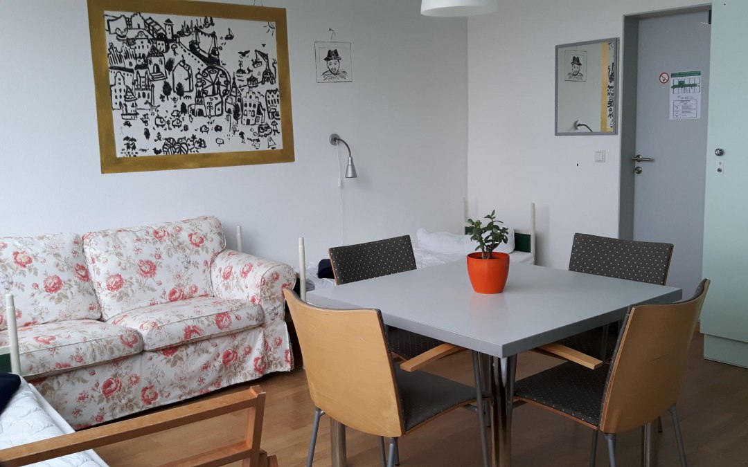 1920x1080 4-bett, © Hostel Stralsund