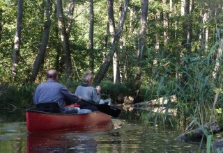 Paddling on the Mildenitz, © Kanucamp Borkow