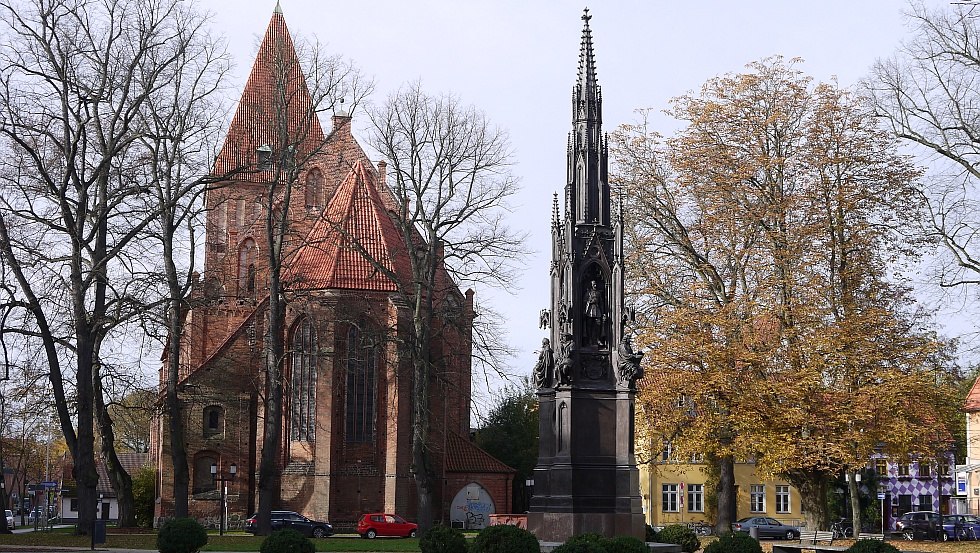 St Jacobi is de kleinste van de 3 gotische kerken in Greifswald. // © Sven Fischer St Jacobi is de kleinste van de 3 gotische kerken in Greifswald. // © Sven Fischer