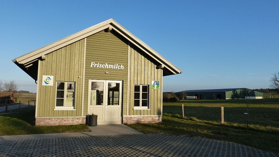 Onze melkautomaat in Bollewick, © Van der Ham Bollewick