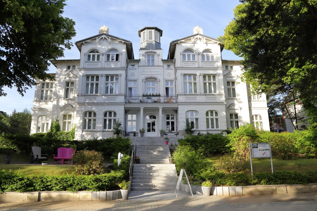 Widok na hotel od strony promenady, © Asgard Hotels