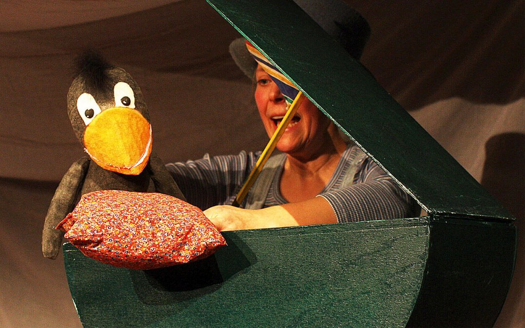 Mała skarpetka z krukiem, © Figurentheater Schnuppe