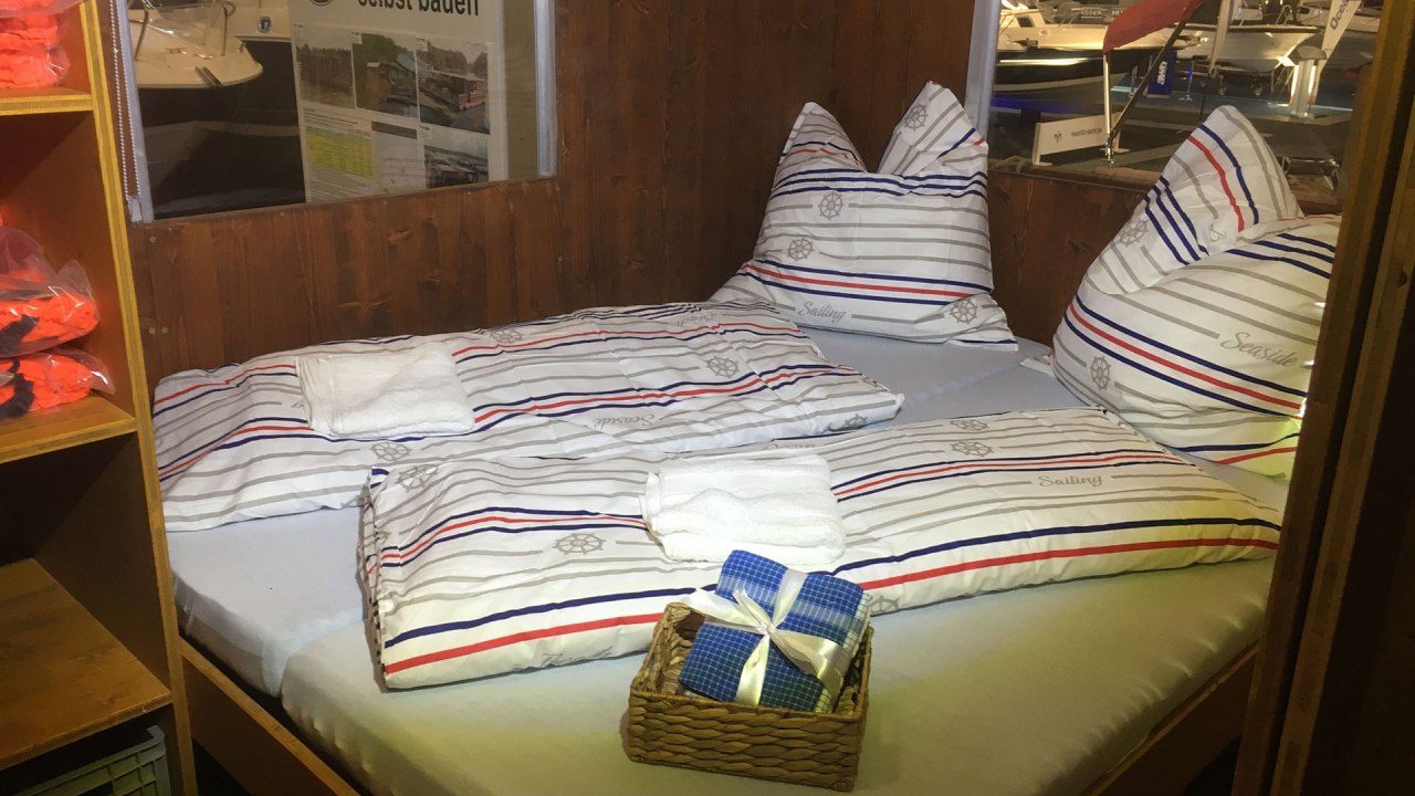 Raft TS1000 (interior view) // © Tom Sawyer Tours Raft TS1000 (interior view) // © Tom Sawyer Tours