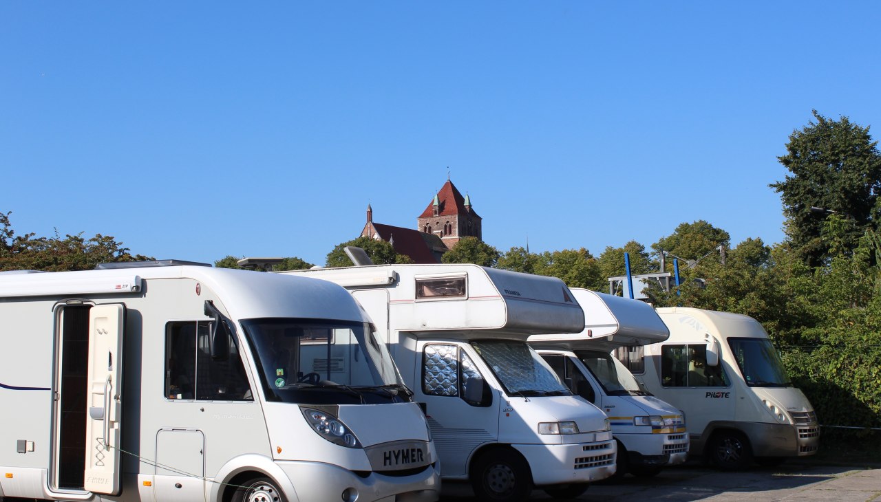 Caravan site with a view of St. Mary's Church in the center of the city, © Petra Fasten Caravan site with a view of St. Mary's Church in the center of the city, © Petra Fasten