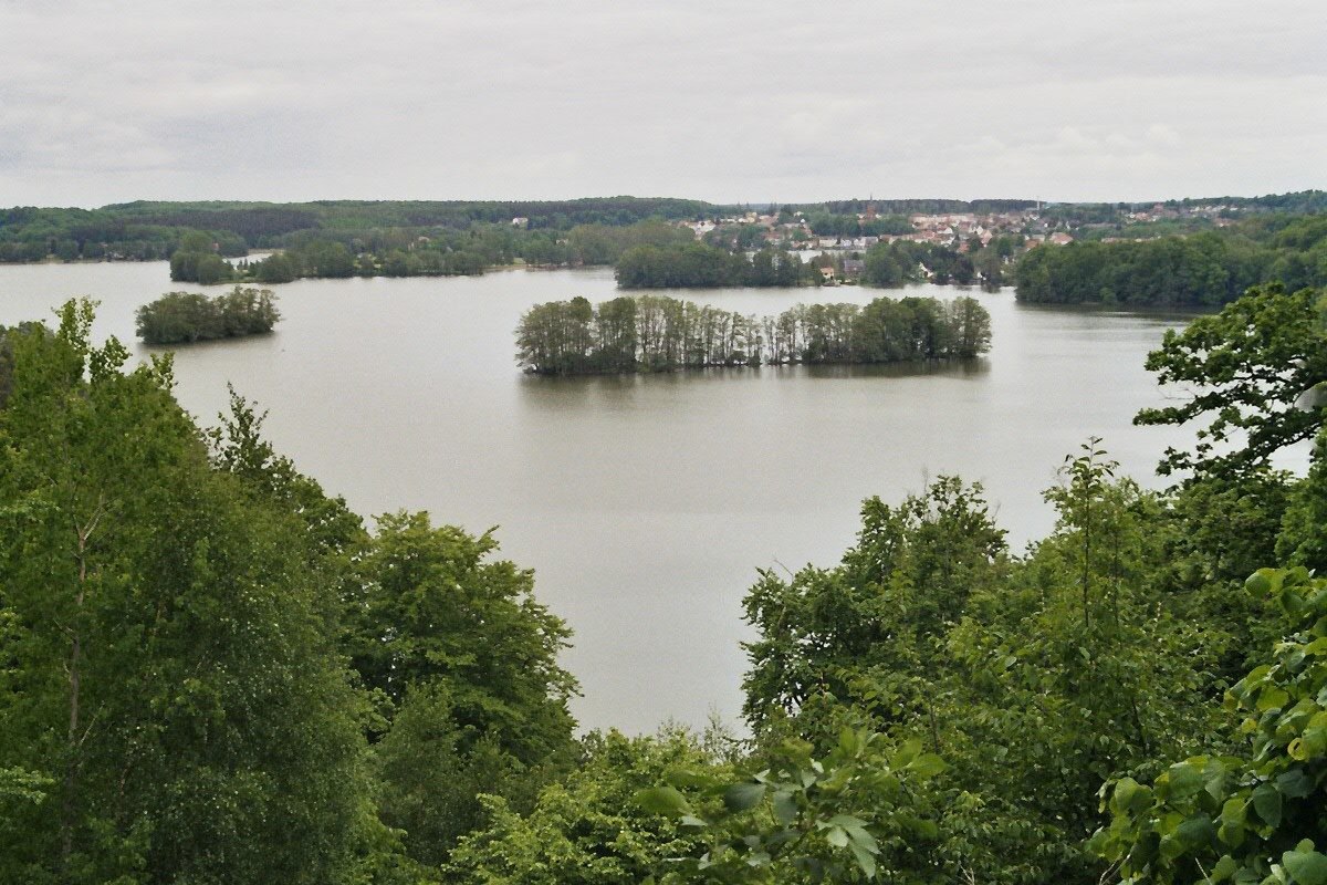 View of the Feldberger Haussee from the Reiherberg // © wikimedia/Schmettau View of the Feldberger Haussee from the Reiherberg // © wikimedia/Schmettau