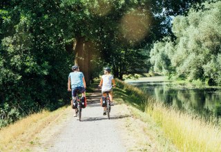 Wycieczka rowerowa wzdłuż rzeki Nebel w pobliżu G&uuml;strow // &copy; TMV/G&auml;nsicke