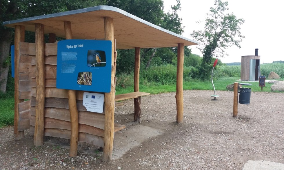 De rustplaats is uitgerust met een overdekte zithoek en een composttoilet., © Martin Hagemann