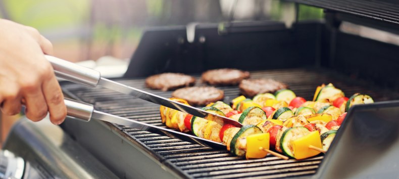 Sommerliches BBQ 2026 // &copy; www.adobe.stock.de