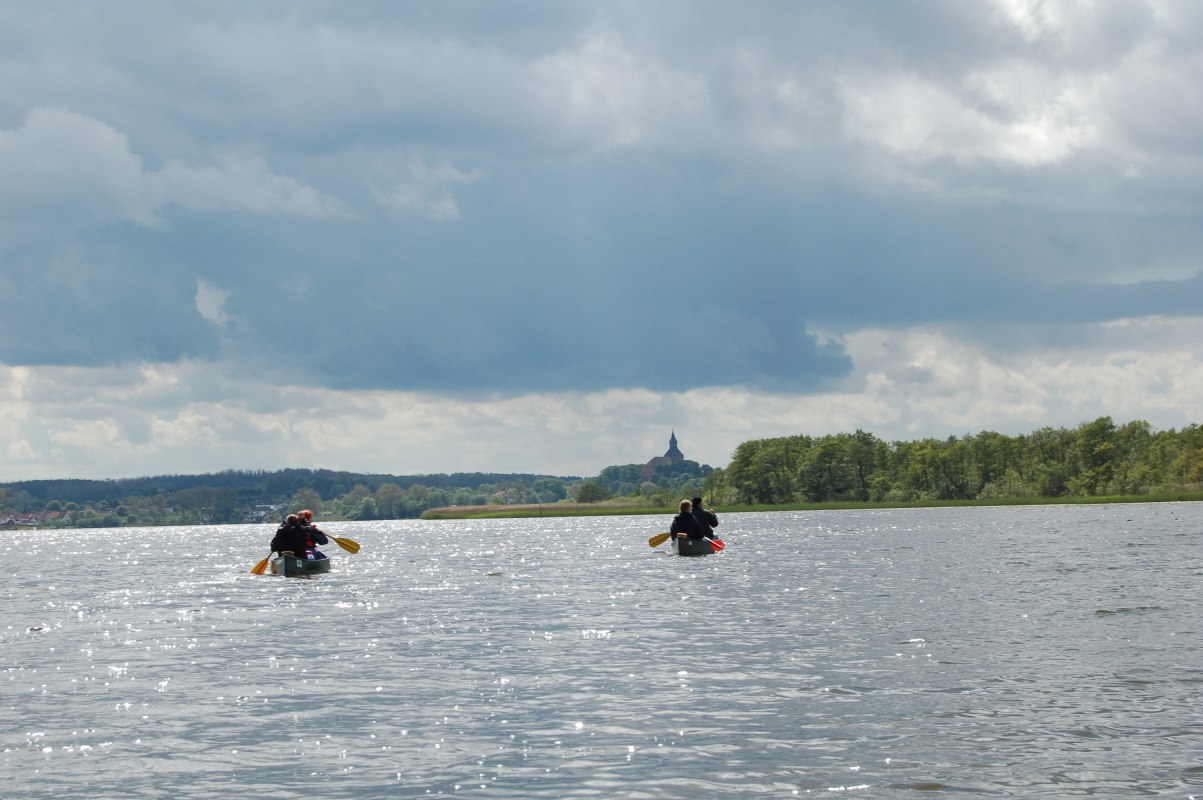 Canoes on the Sternberg Lake // © Naturpark Sternberger Seenland Canoes on the Sternberg Lake // © Naturpark Sternberger Seenland