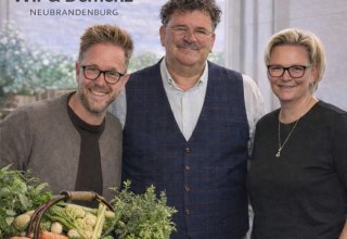 Mr. Jens Moreika, Mr. Uwe Hildebrandt and Ms. Manja Eckert (from left to right) // &copy; Netzwerk Wir & Demenz Neubrandenburg