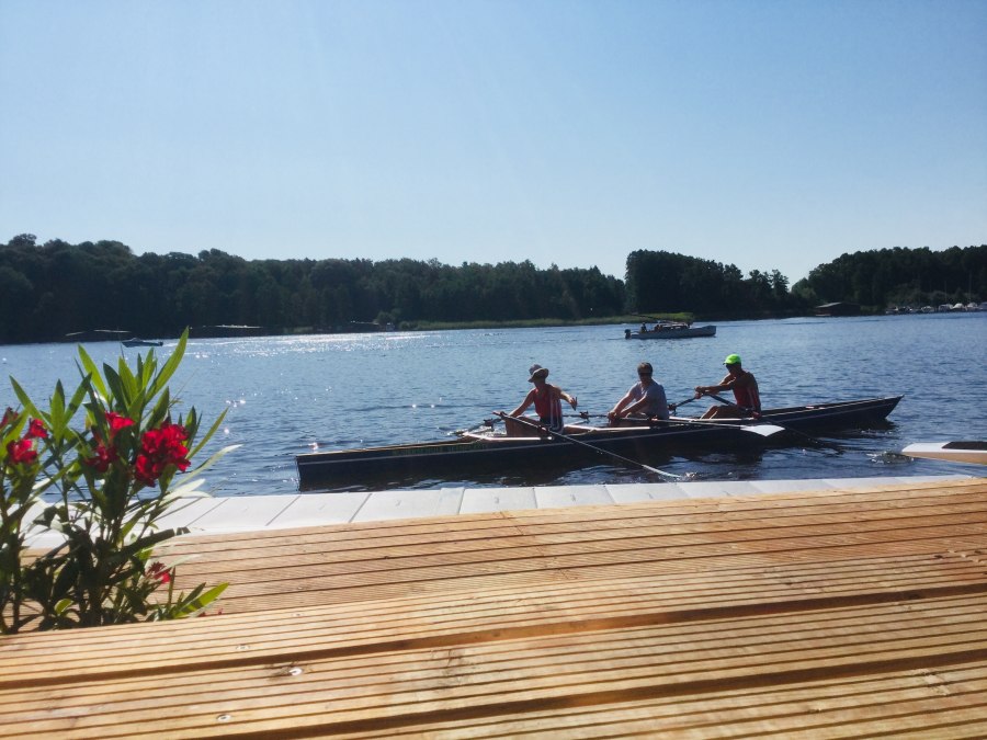 Voor het eerst met een coach in een roeiboot, © Ruderschule Seenplatte GbR