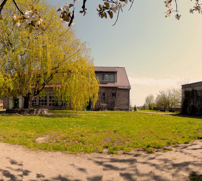 &copy; KUNSTHANDWERKERHOF THOMSDORF