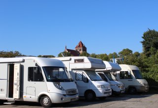 Caravan site with a view of St. Mary's Church in the center of the city // &copy; Petra Fasten