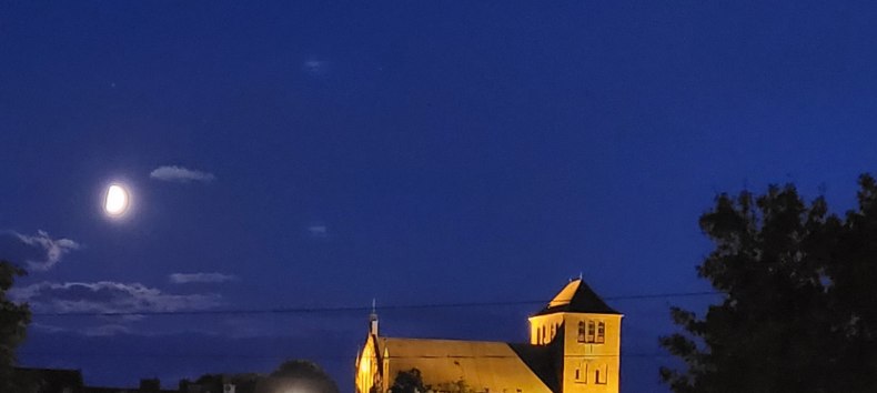 St. George's Church in the evening, © Stephan Fischer