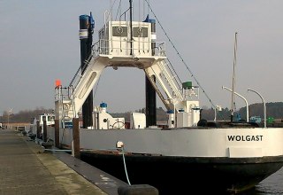Veerboot "Stralsund" in de haven van Wolgast // © Bastian Baltzer Veerboot "Stralsund" in de haven van Wolgast // © Bastian Baltzer