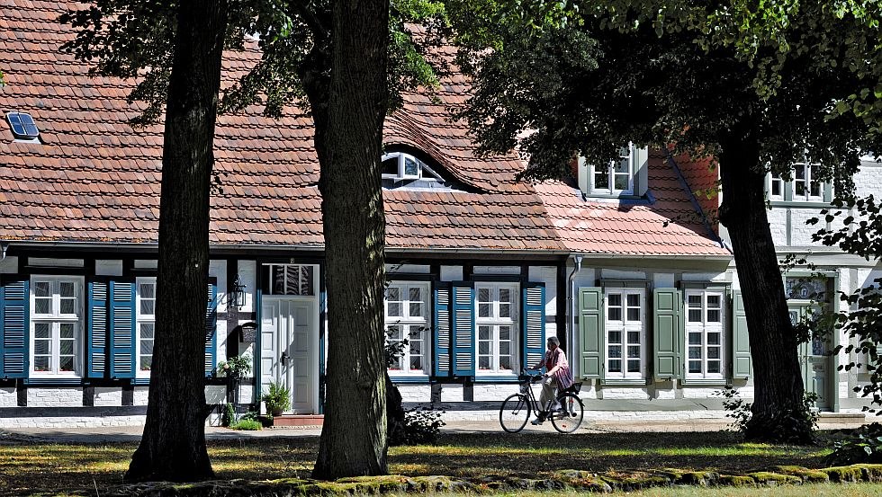 Ludwigslust tooit zich ook met kleurrijke vakwerkhuizen, © TMV/ Neumann