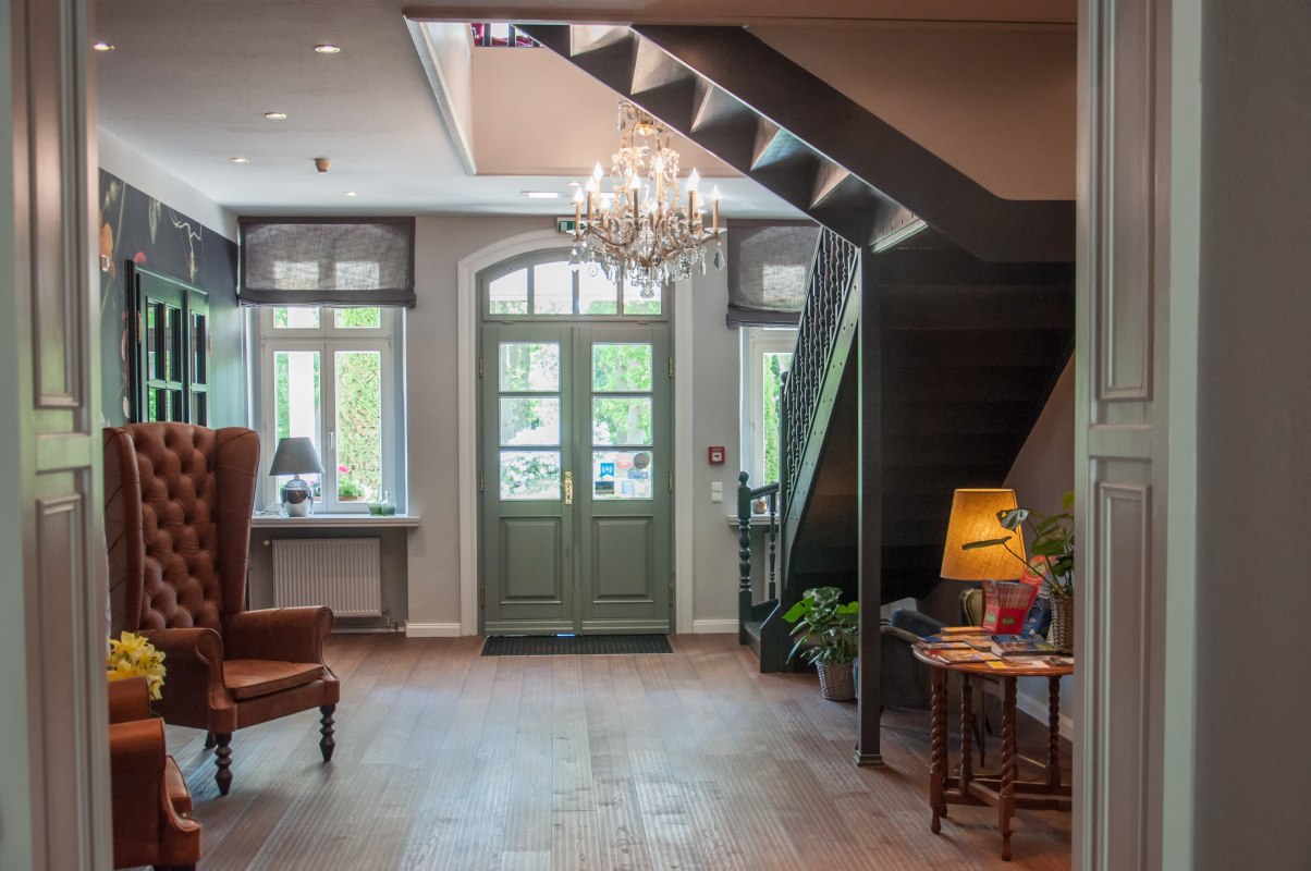 Inviting and cozy entrance hall, &copy; Lieblingsplatz Hotels mbH