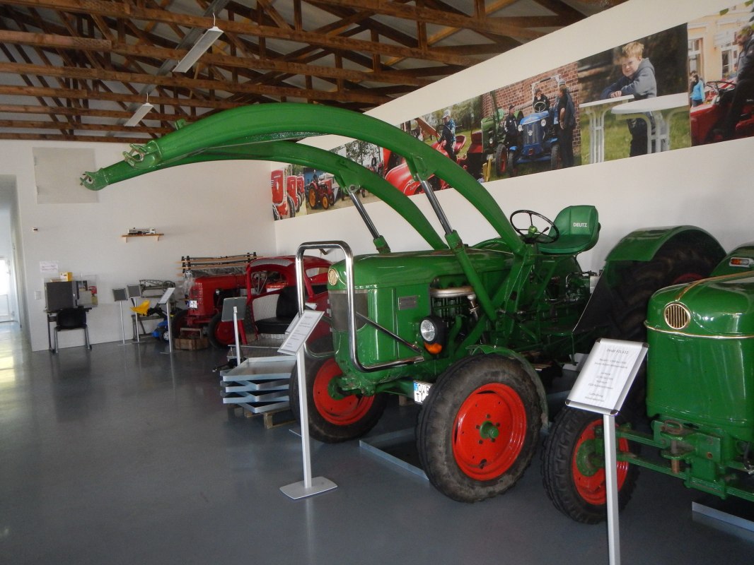 Hall Tractors World Usedom // &copy; Andreas Tietz