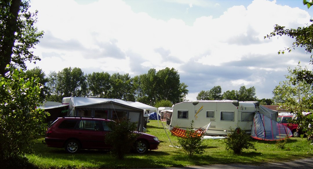 Ruime plaatsen op de camping, © Ferien- und Freizeitpark/Jastrow