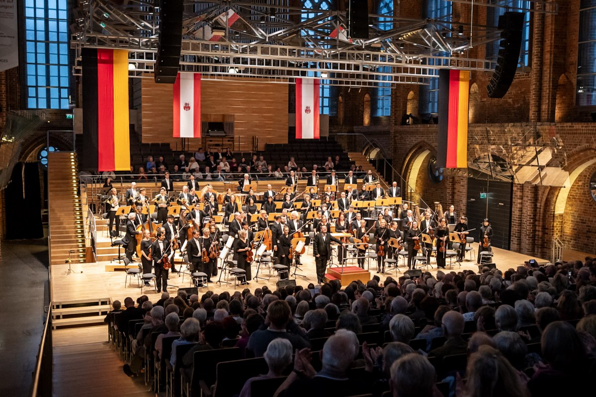 Filharmonia w Neubrandenburgu wystąpi w Kościele Koncertowym z okazji Dnia Jedności Niemiec // © Vier-Tore-Stadt Neubrandenburg Filharmonia w Neubrandenburgu wystąpi w Kościele Koncertowym z okazji Dnia Jedności Niemiec // © Vier-Tore-Stadt Neubrandenburg