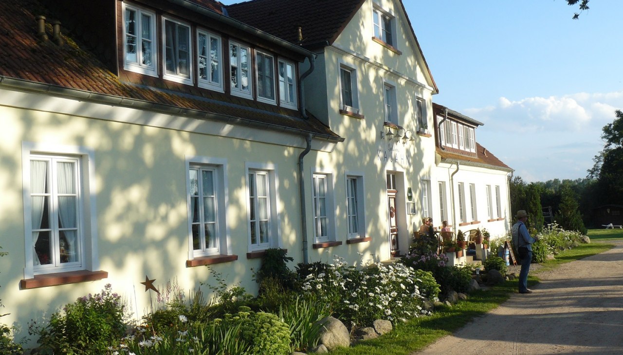 Gutshaus Frontansicht, &copy; Claudia Kajahn