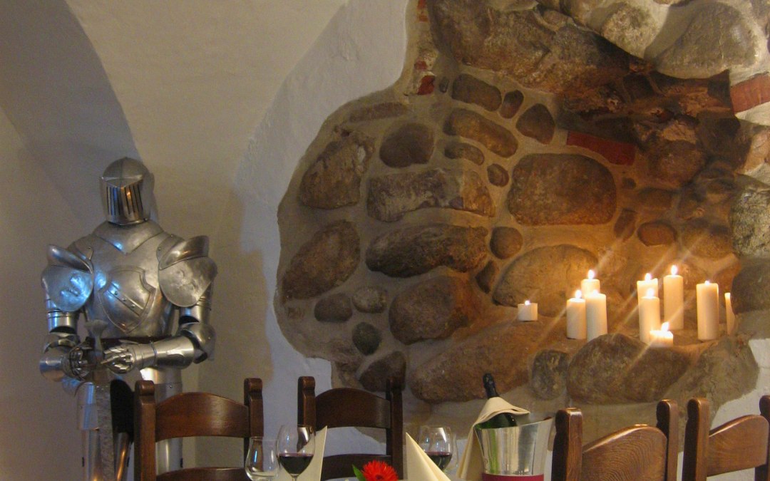 Dineren in de historische kluis, © Schloss Spyker