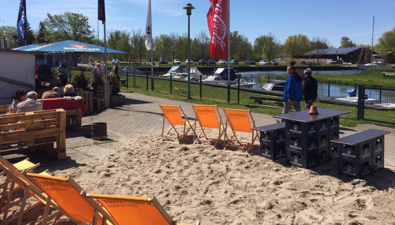 Ronnys-Gaststätte Anglerheim in Damgarten harbor, © Ronnys Anglerheim