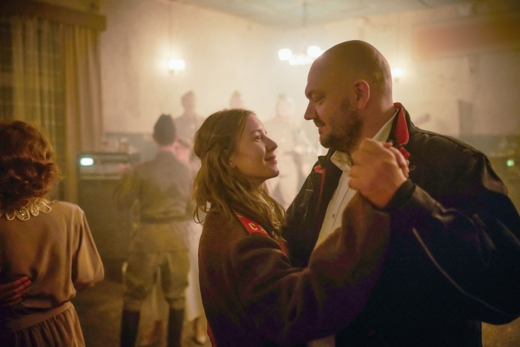 Milczące satelity, &copy; Warner Bros.