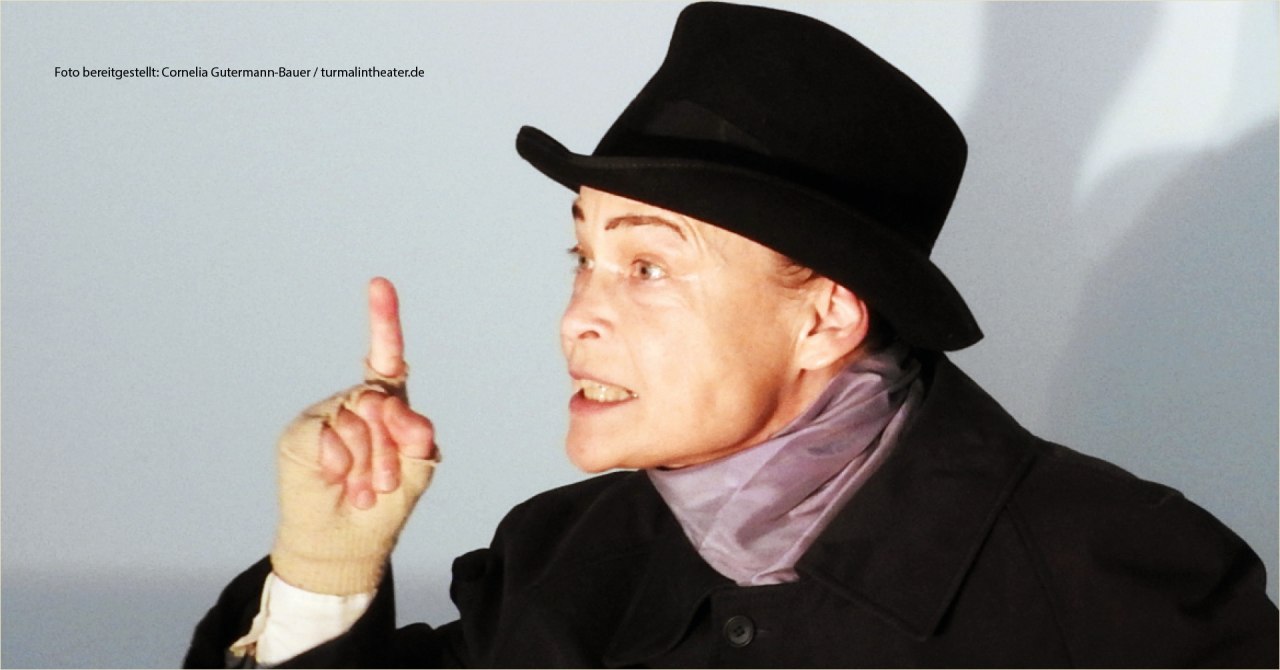 KAFKA of De aarzeling v&oacute;&oacute;r de geboorte // &copy; Cornelia Gutermann-Bauer / turmalintheater.de
