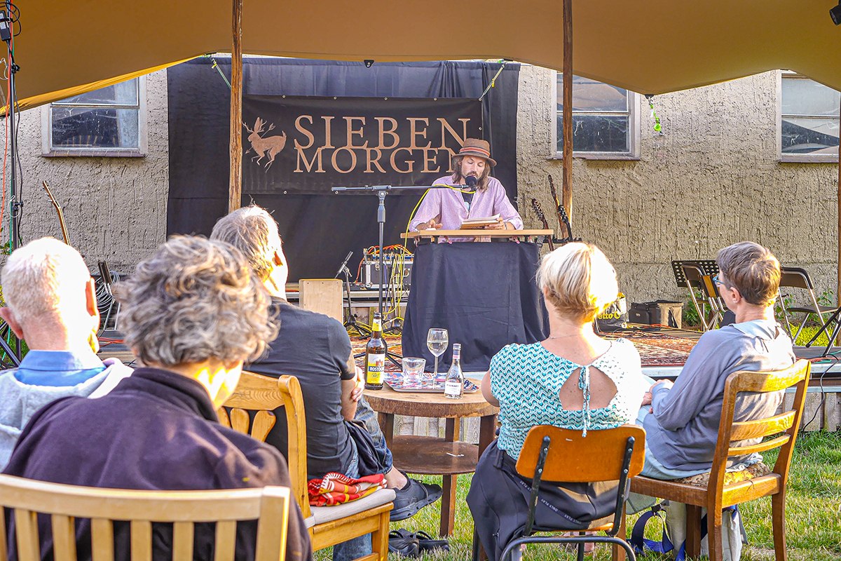 Lezing in het Kulturhof Letschow // &copy; Kulturhof Letschow e.V.