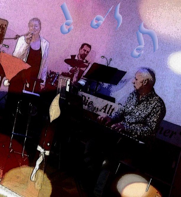Ook op nieuwjaarsdag hangt er muziek in de lucht!!! // © A. Fabich-Albrecht Ook op nieuwjaarsdag hangt er muziek in de lucht!!! // © A. Fabich-Albrecht