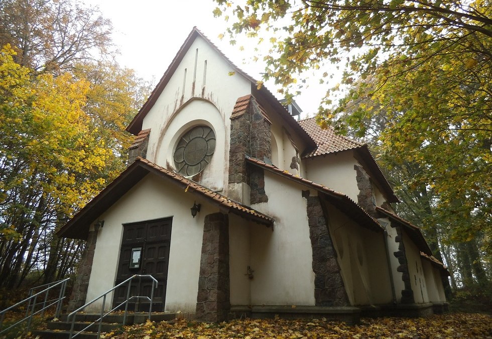 Katholieke kerk Maria Meeresstern in de kustplaats aan de Oostzee Sellin aan de hoge wal, © Tourismuszentrale Rügen
