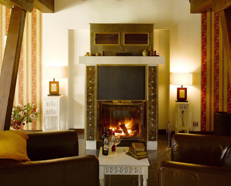 Ongebruikelijk ruime gemeenschappelijke ruimtes, &copy; Aram Radomski