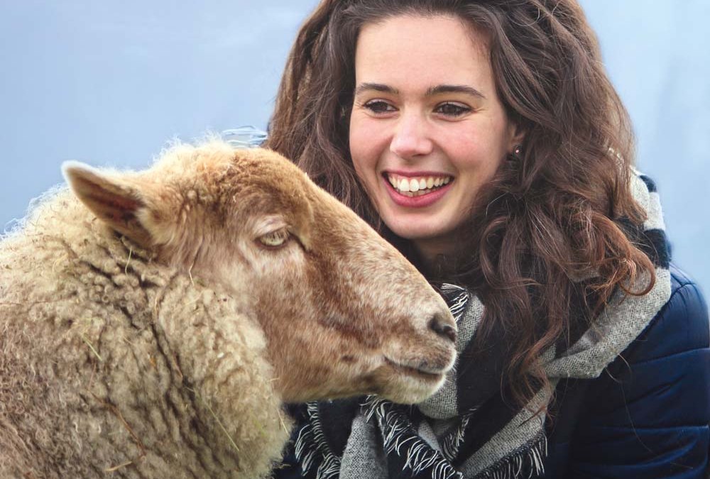 The Tafel.Runde in the country of the animals is an animal protection full day event of the special kind: exclusive vegan cook course and intensive immersion into the country of the animals., © Land der Tiere