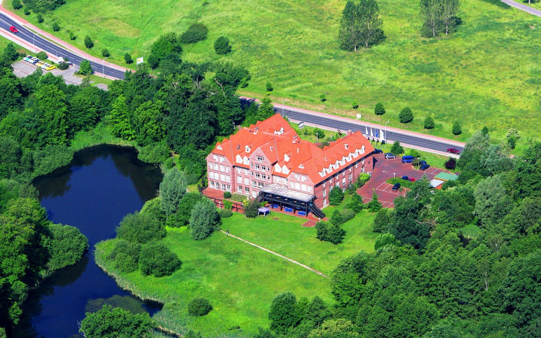 Widok hotelu z lotu ptaka, © The Royal Inn Park Hotel Fasanerie