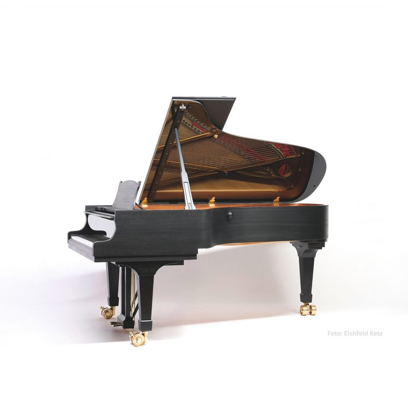 Steinway Grand Piano // © Eichfeld Ketz Steinway Grand Piano // © Eichfeld Ketz