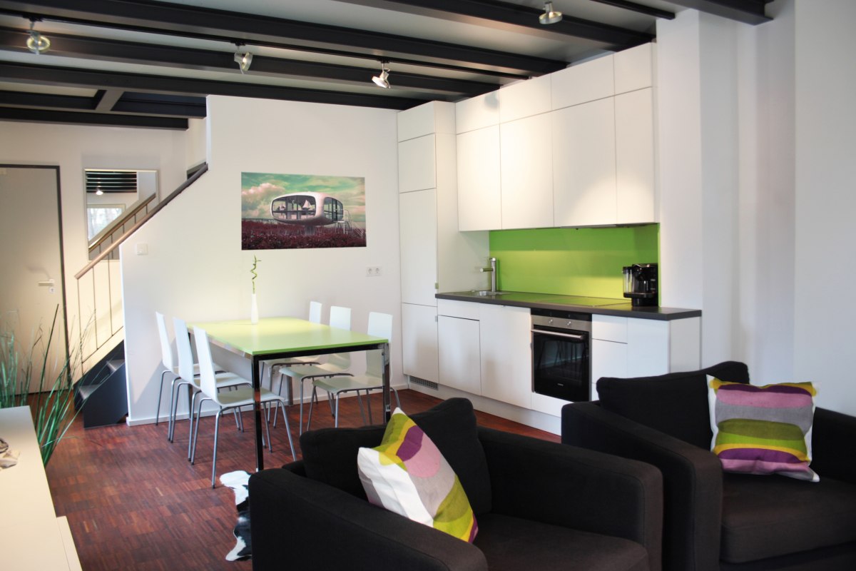 Apartament dla 6 os&oacute;b "Die Sonnige "3-piętrowy apartament typu maisonette | 100m&sup2; | salon z kuchnią | 3 sypialnie | 2 łazienki | WC | sauna | taras, &copy; Haus D&uuml;ne31