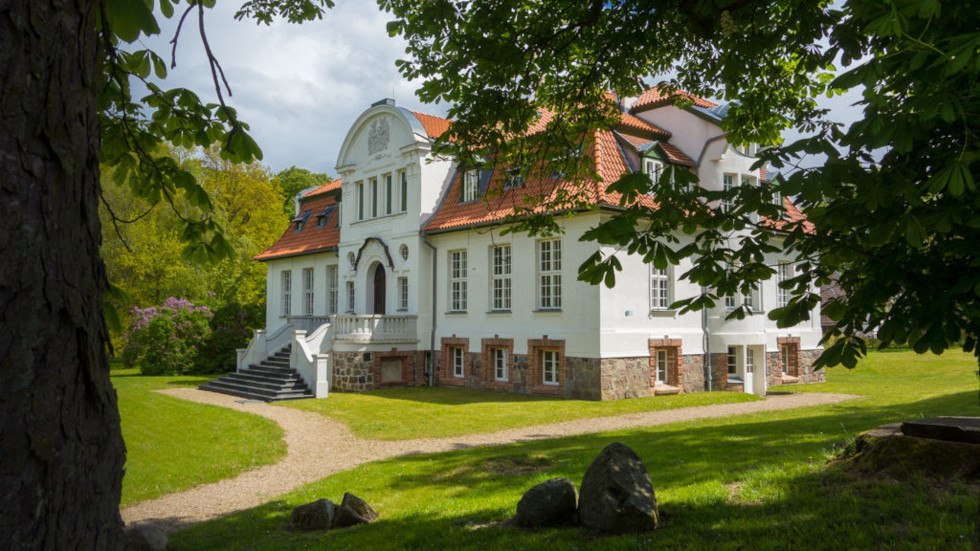 Vorderansicht-Gutshaus-Stubbendorf, © Familie Burmester