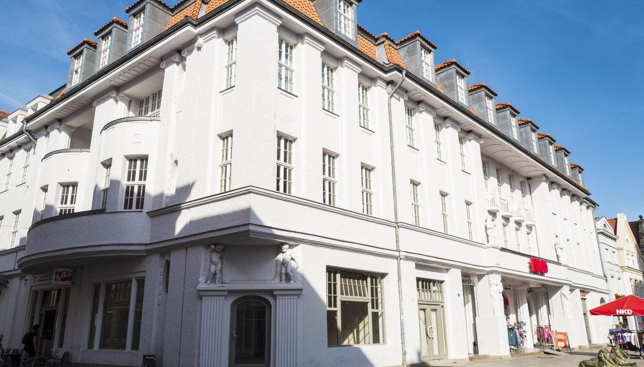 Widok z zewnątrz na hostel Sweet Dream, © Daniel Stohl