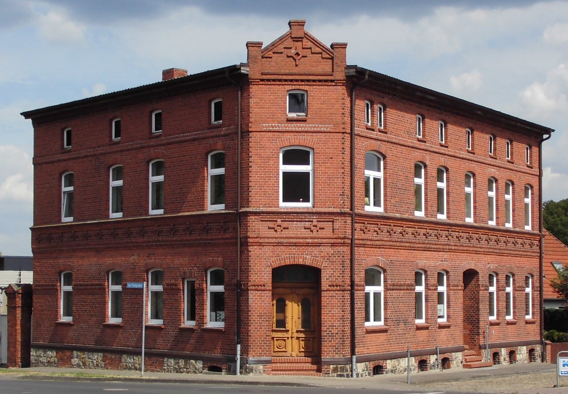 Het pension ligt direct aan het Elbe-fietspad. // &copy; Ulrike L&uuml;th