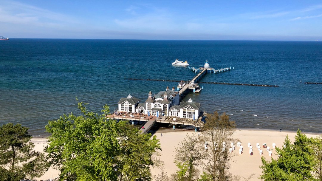 Direct aan de Sellin-pier, © arcona_Nico Offermann
