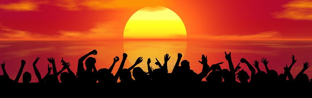 &copy; party-people-1644802__340