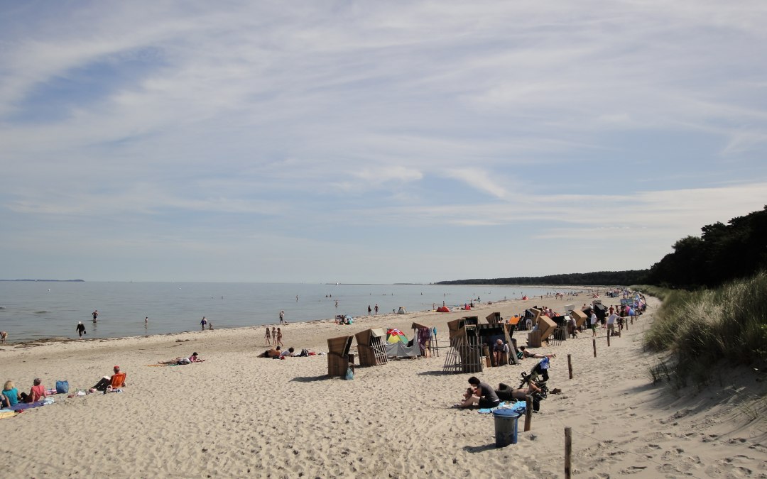 Strand in de kustplaats Lubmin met strandstoelen, © TVV-Holzhüter
