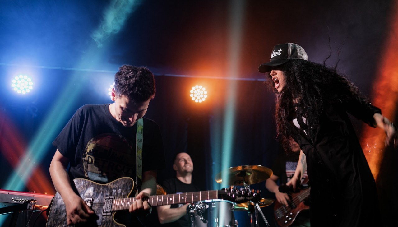 &copy; Alena Darmel/www.pexels.com