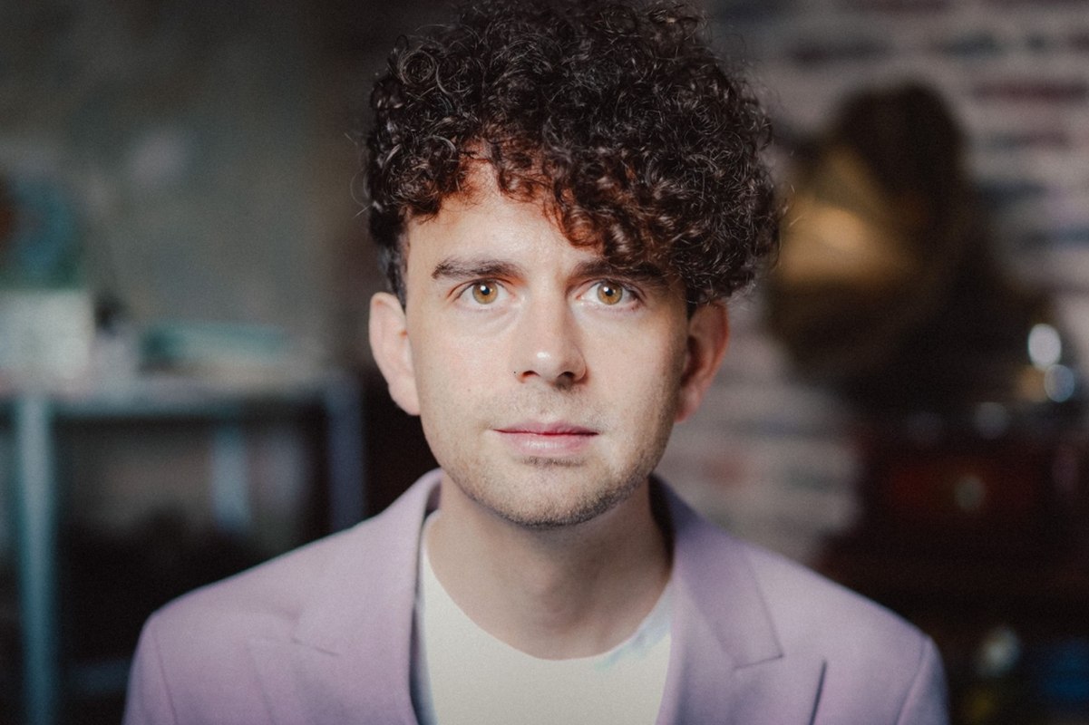 &copy; Simon Diefenbach